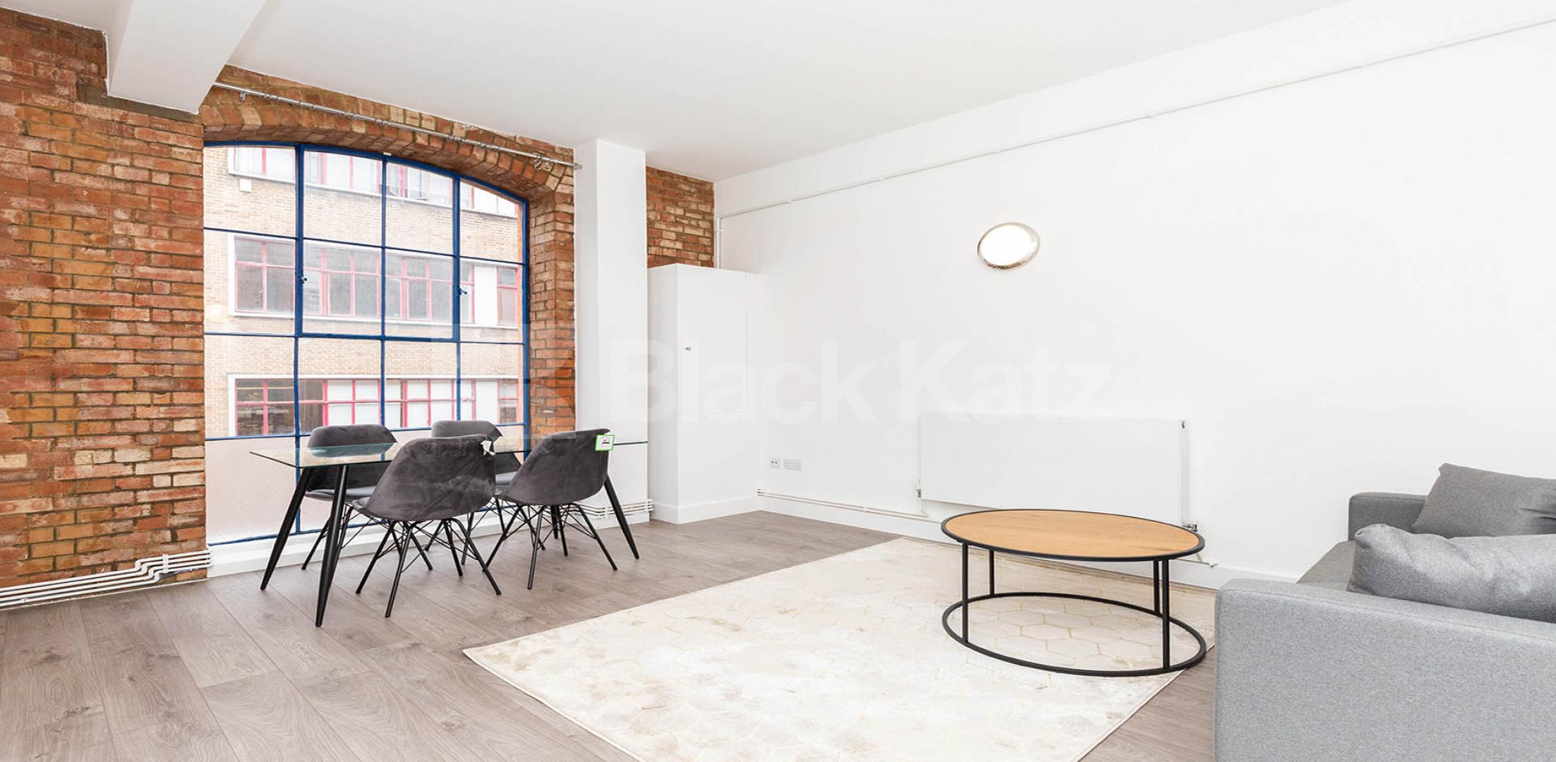 			NEW REBURBISHMENT, 2 Bedroom, 1 bath, 1 reception Flat			 Dove Road, ISLINGTON-CANONBURY